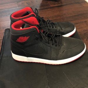 Air Jordan 1 Retro High Nouveau “Snakeskin”